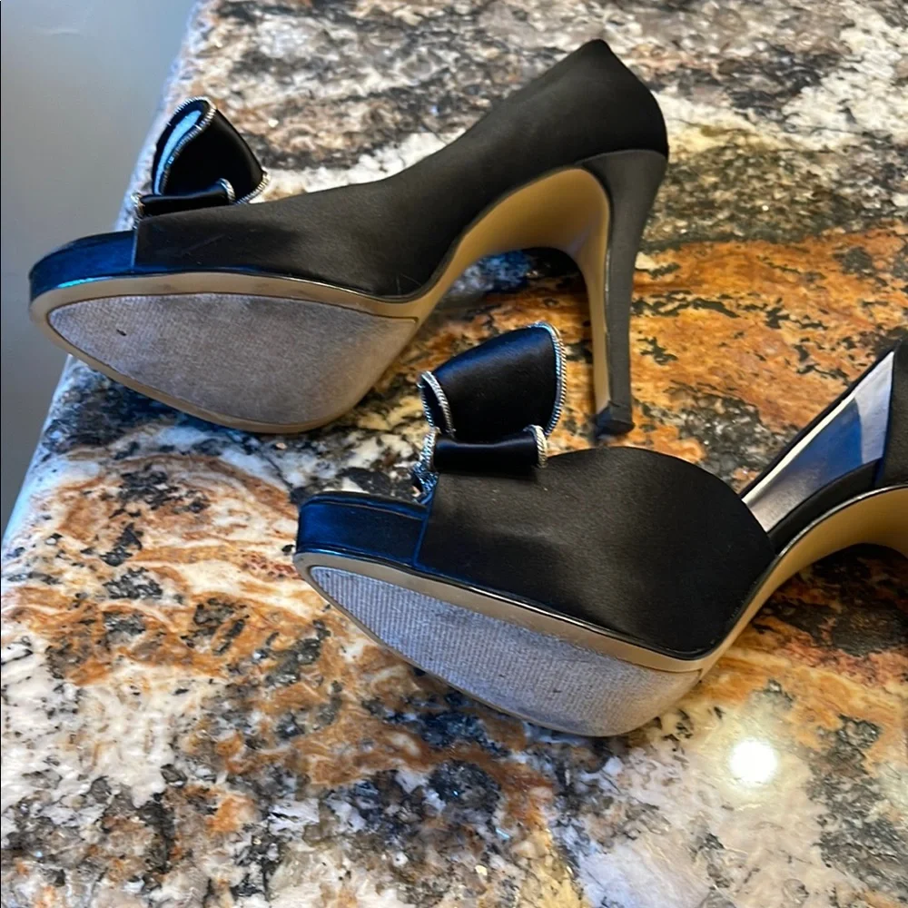 Nine West Black Peep Toe Heels - Picture 5 of 7